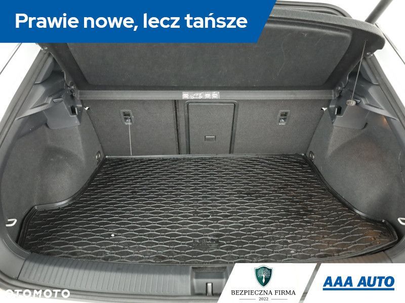 Volkswagen T-Roc - 12