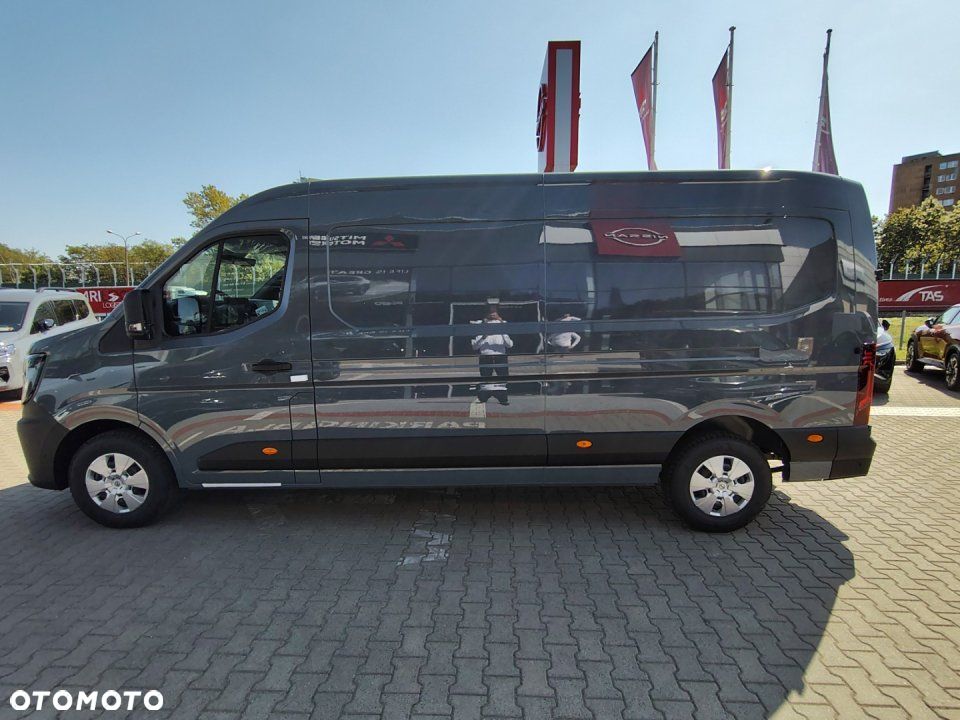 Nissan Interstar - 5