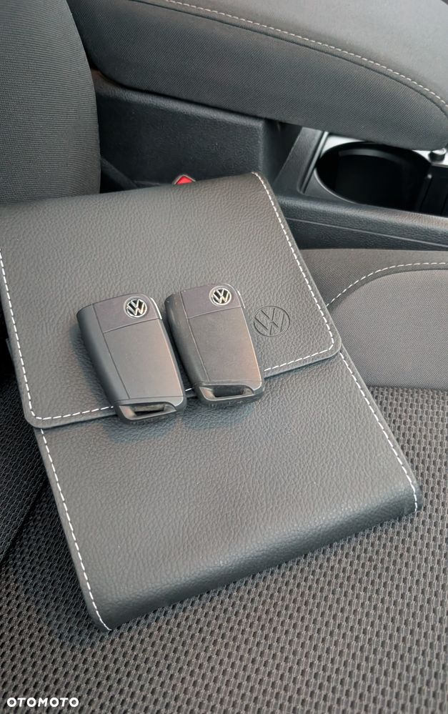 Volkswagen Touran - 8