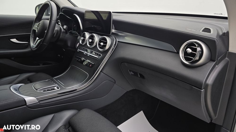 Mercedes-Benz GLC 300 e 4MATIC - 20
