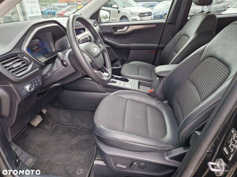 Ford Kuga - 34