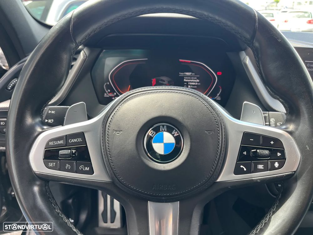 BMW 118 d Pack Desportivo M - 21