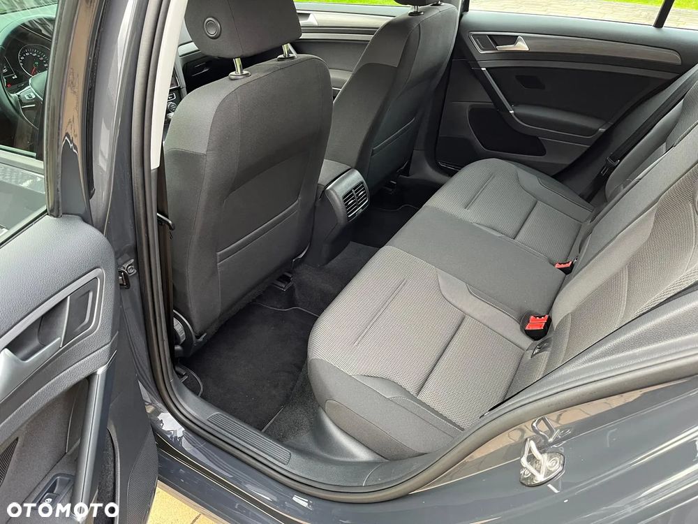 Volkswagen Golf e-Golf - 18