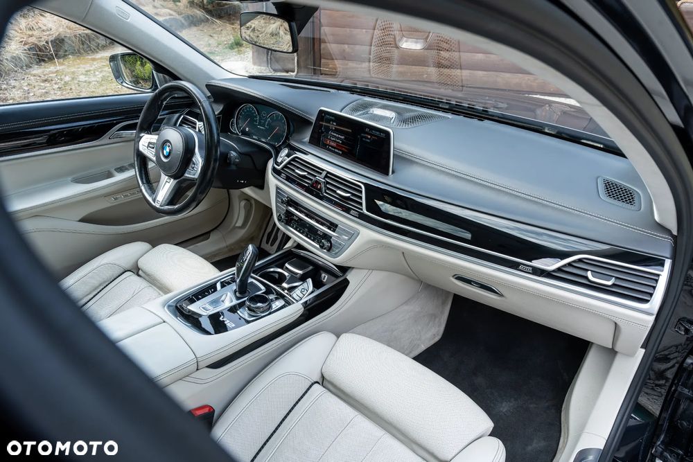 BMW Seria 7 - 26