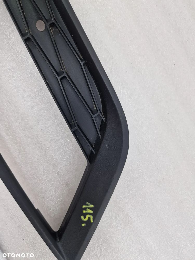 SEAT IBIZA IV LIFT 6J0 12- LEWA KRATKA BOCZNA ZDERZAKA PRZEDNIEGO PRZÓD , NR 6J0853665F , NR AUKCJI C/115 - 3