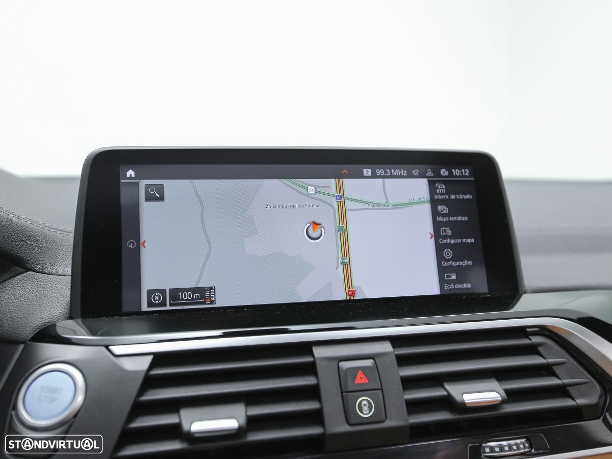 BMW iX3 - 32