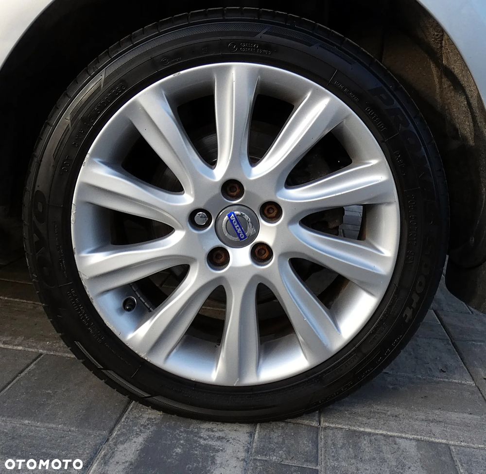 Volvo V40 D2 Summum - 27