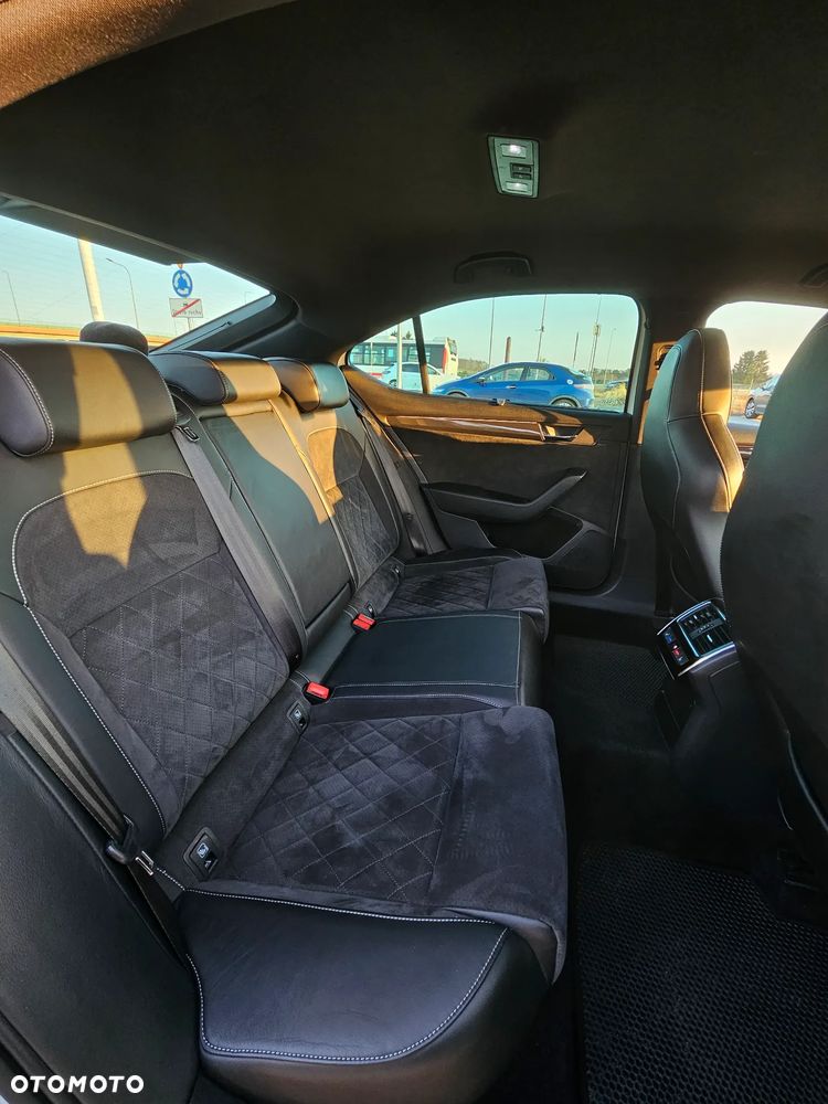 Skoda Superb 2.0 TDI 4x4 Sportline DSG - 18