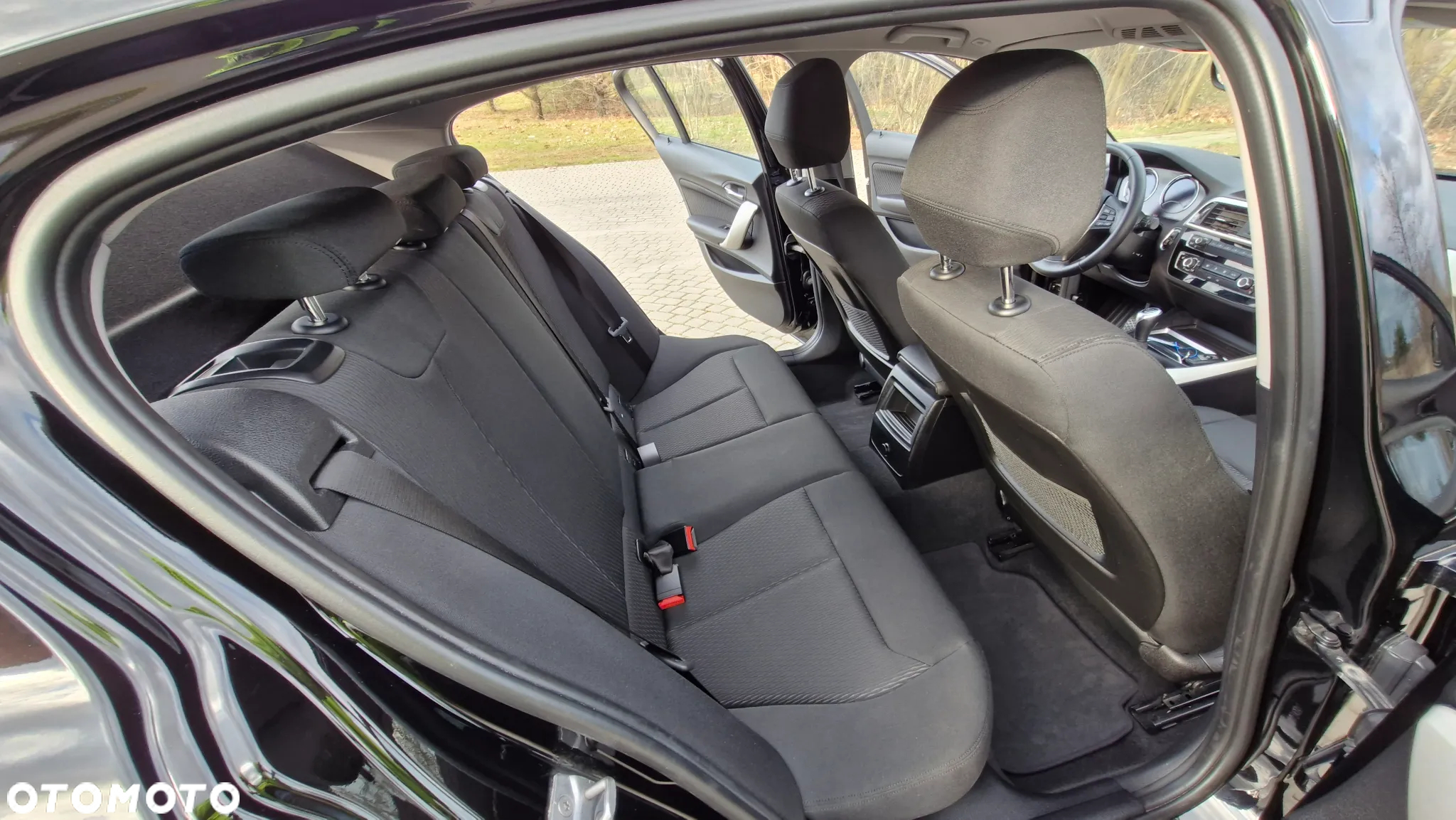 BMW Seria 1 118i - 12