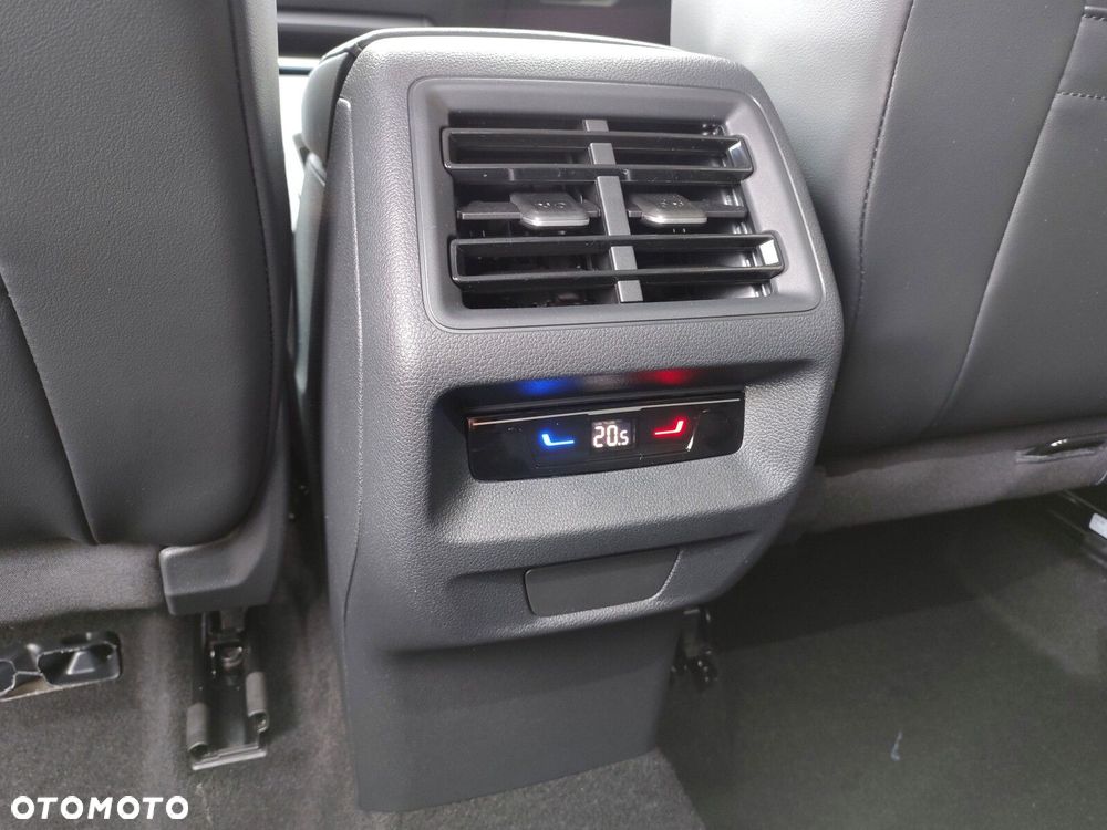 Volkswagen Tiguan - 31