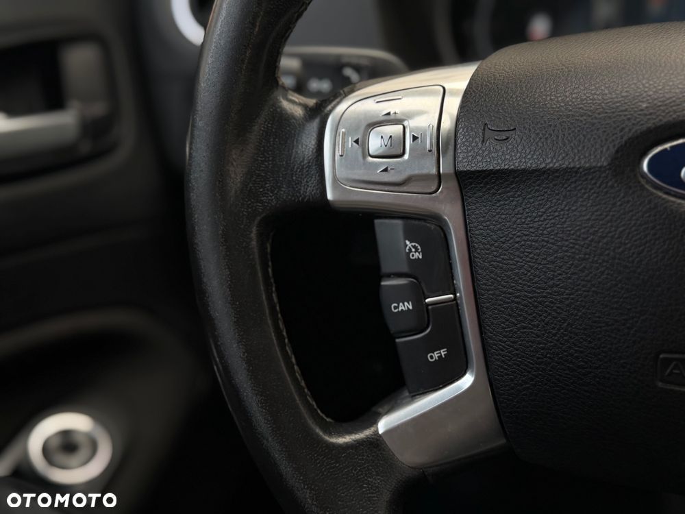 Ford Mondeo 2.0 Titanium - 19