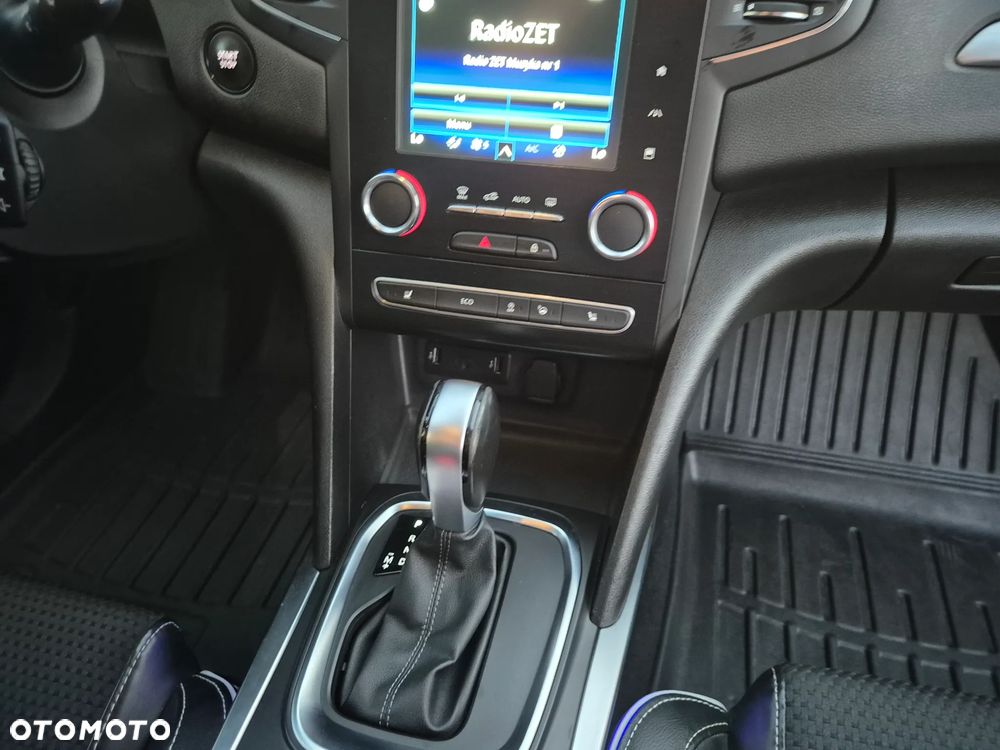 Renault Megane BLUE dCi 150 EDC BOSE EDITION - 9