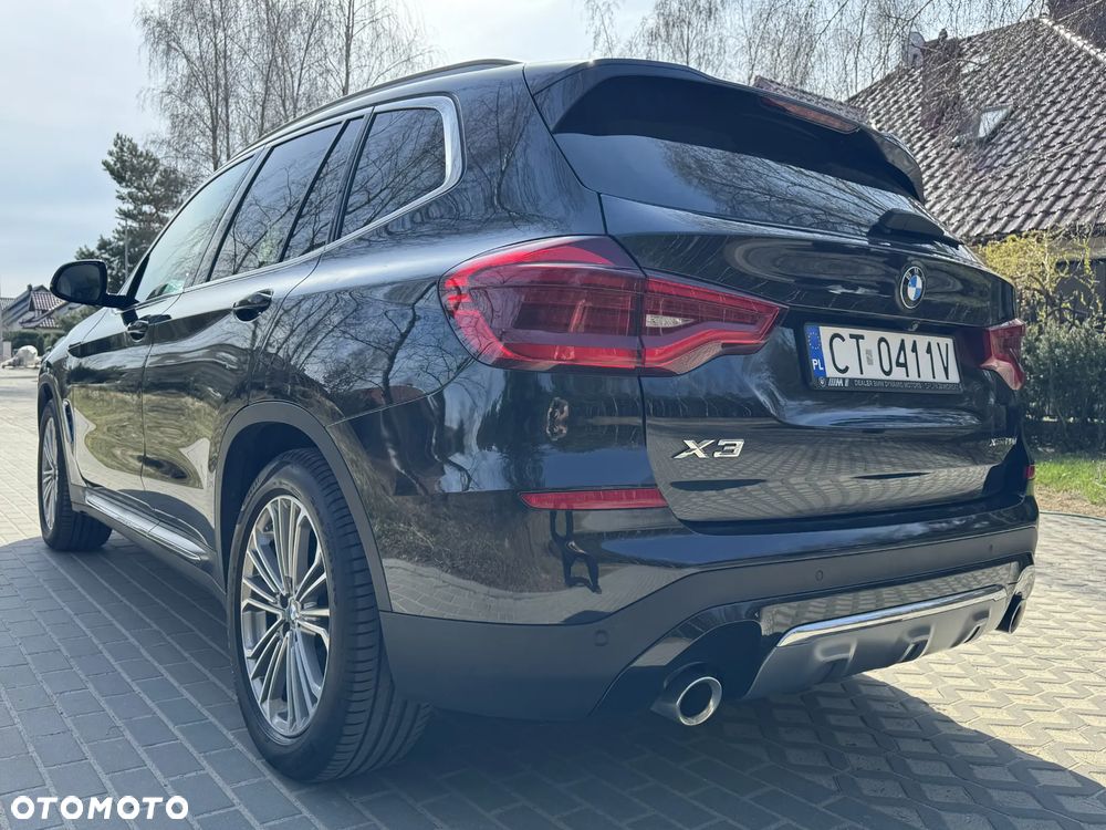 BMW X3 xDrive20d Luxury Line - 8