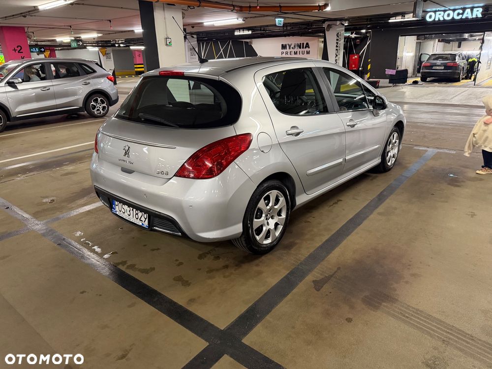 Peugeot 308 - 11