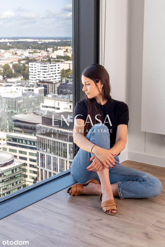 Studio na 28. piętrze w Towarowa Towers!