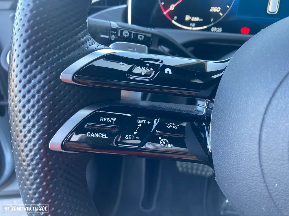 Mercedes-Benz E 300 de AMG Line 4Matic - 24