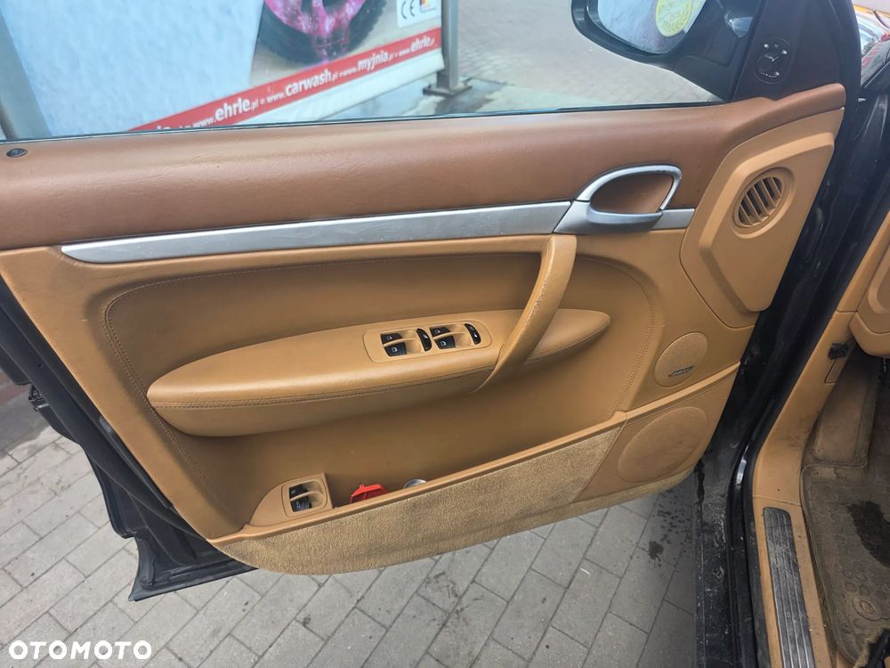 Porsche Cayenne S Tiptronic - 25