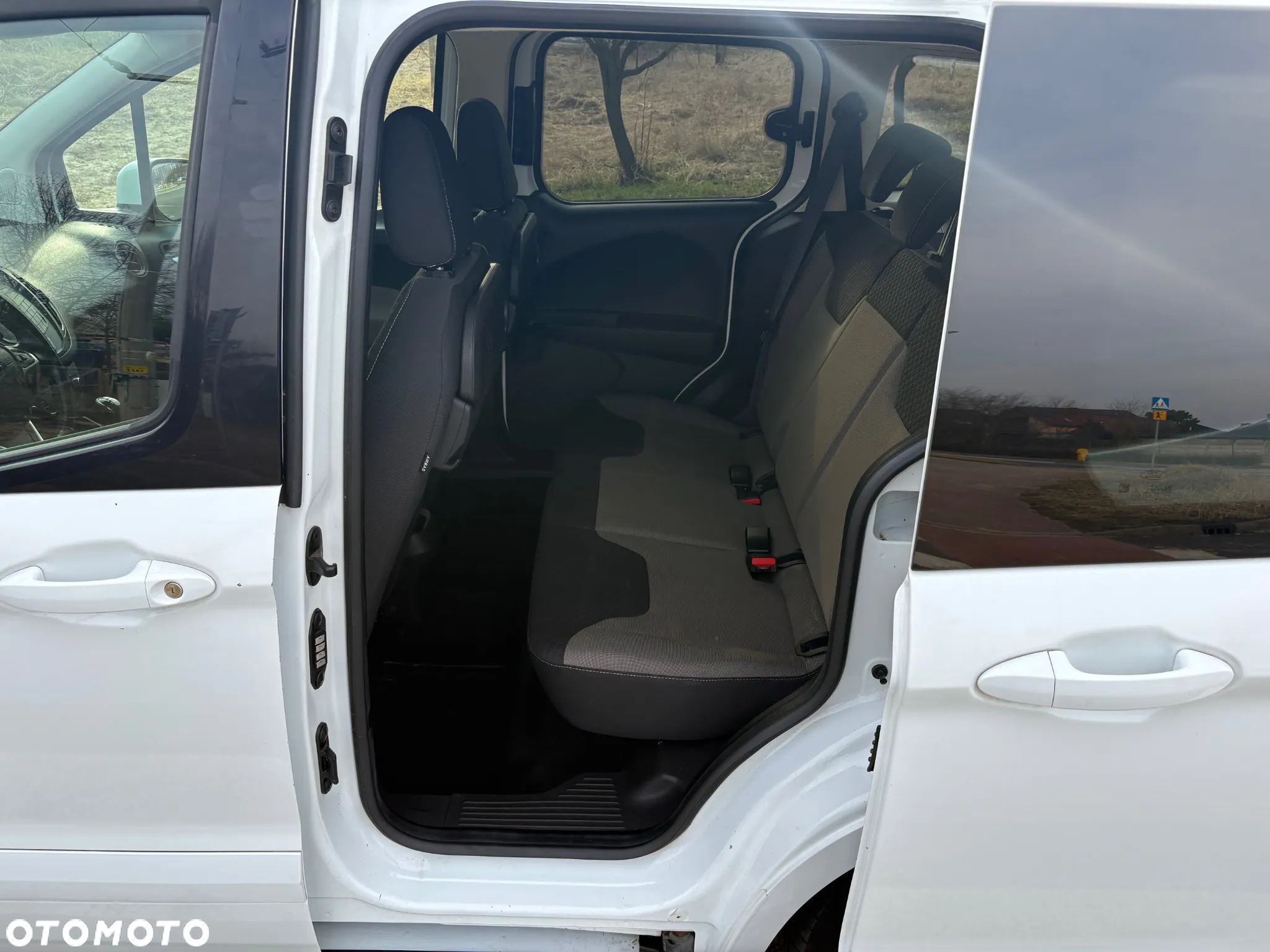 Ford Tourneo Courier 1.5 TDCi S&S Sport - 15