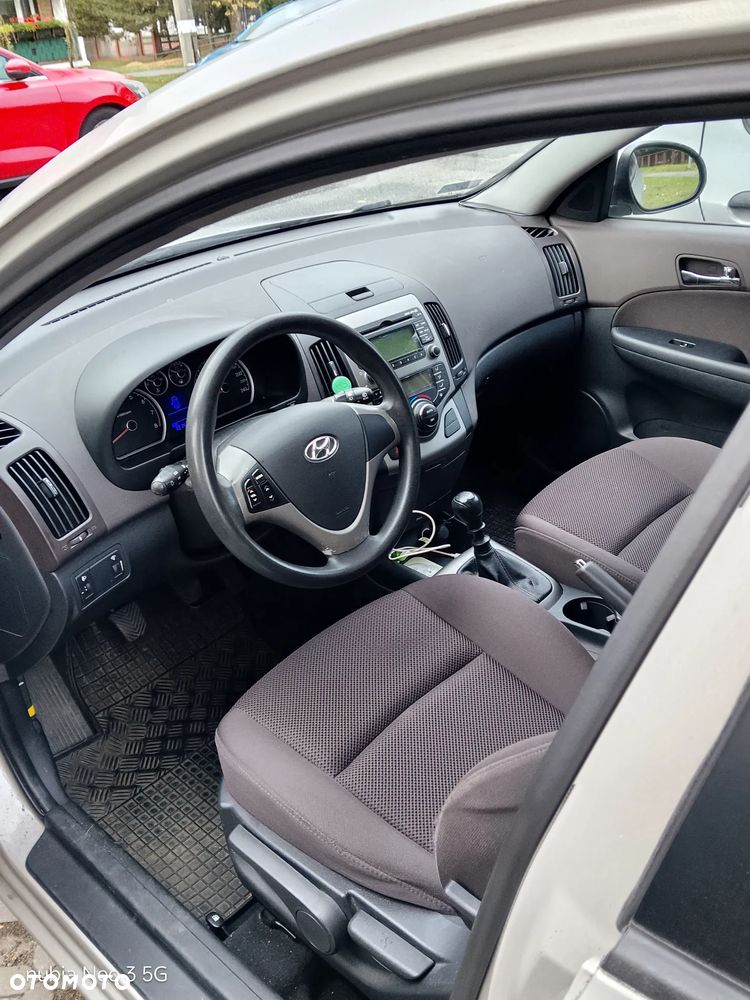 Hyundai i30 1.6 Comfort - 4