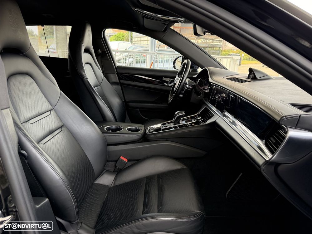 Porsche Panamera 4 E-Hybrid - 9