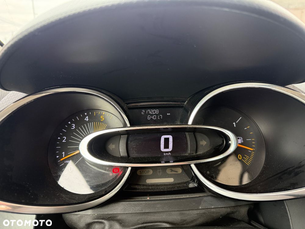 Renault Clio - 9