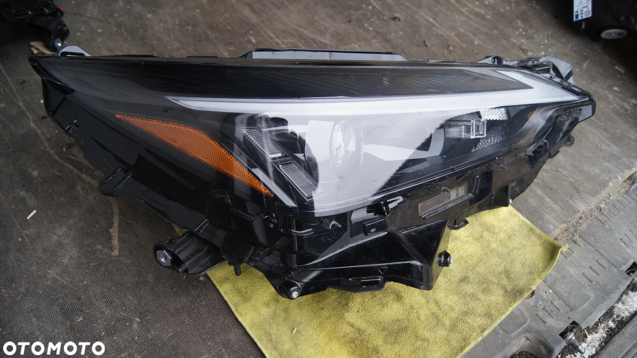 LEXUS NX II LAMPA PRZEDNIA PRAWA FULL LED N 2019- - 2