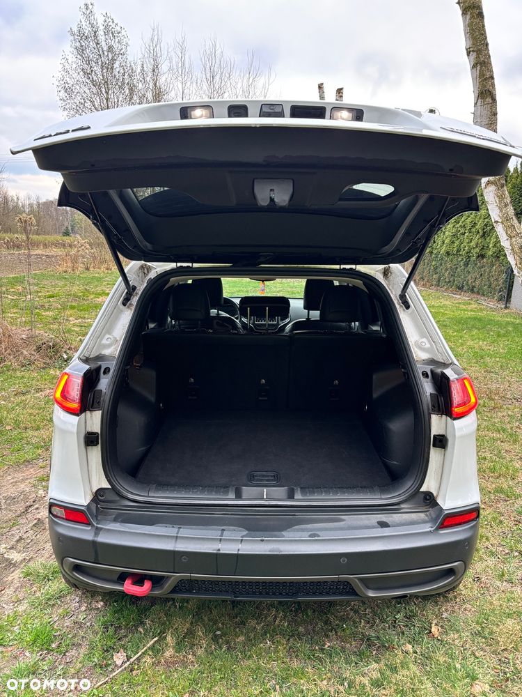 Jeep Cherokee 3.2 V6 Pentastar Active Drive Lock Autom Trailhawk - 11