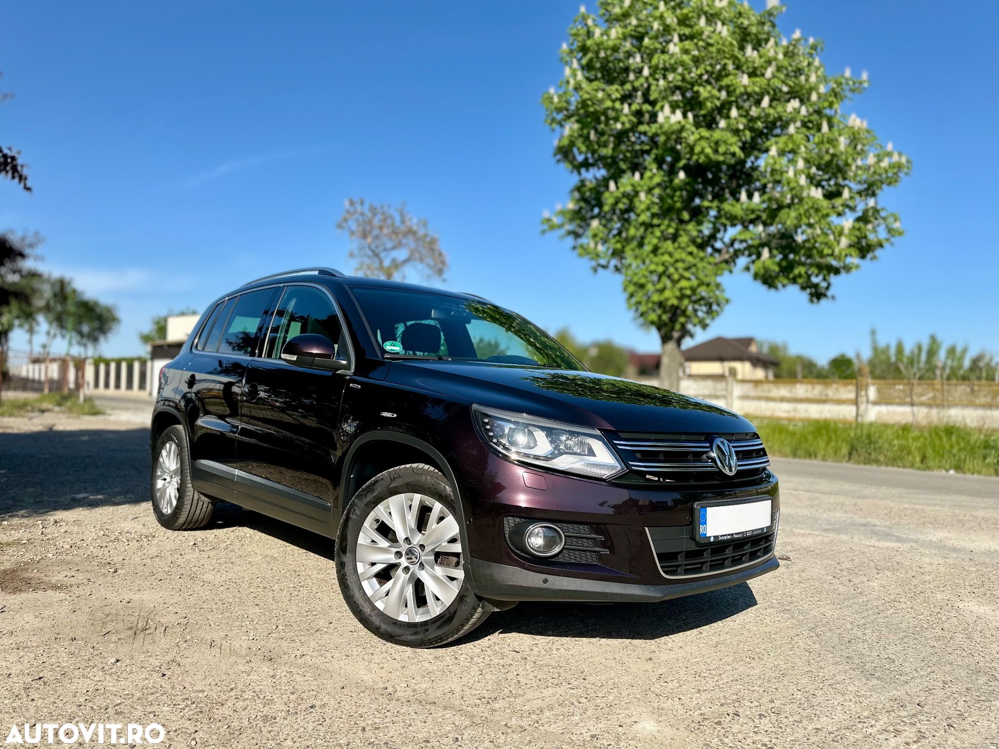 Volkswagen Tiguan 2.0 TDI 4Motion DSG Track & Field - 1