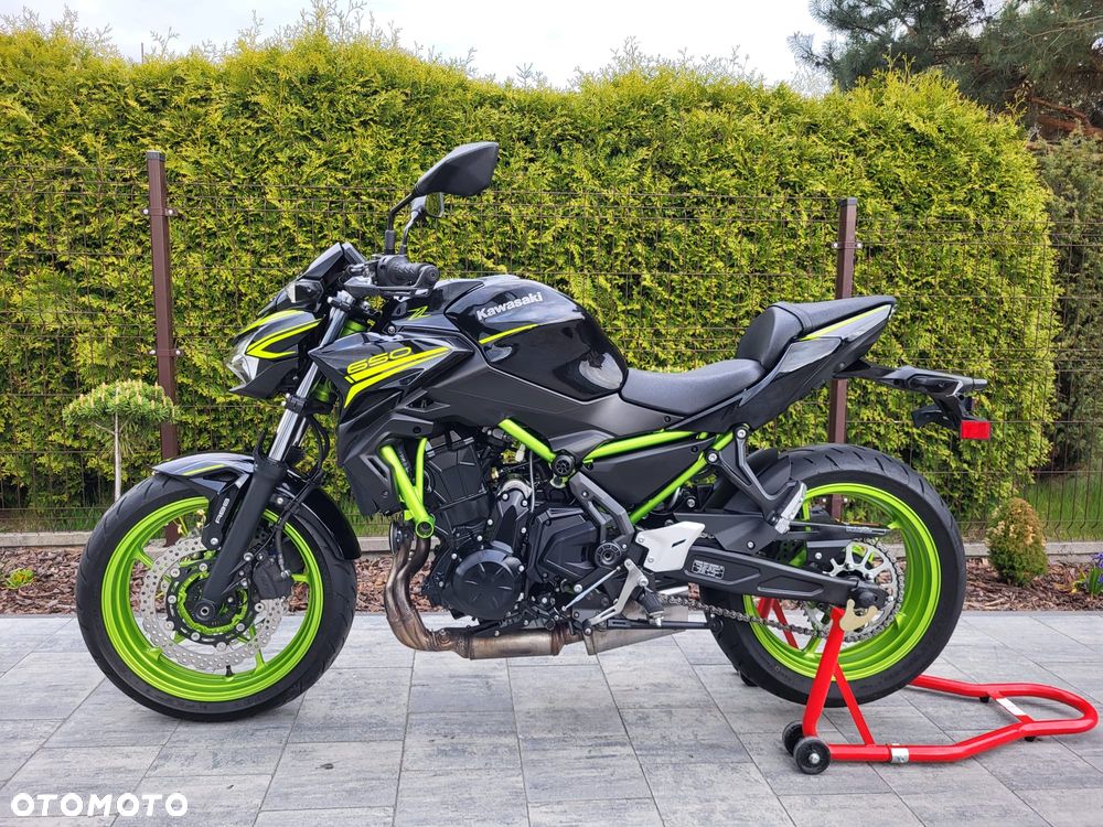 Kawasaki Z - 12