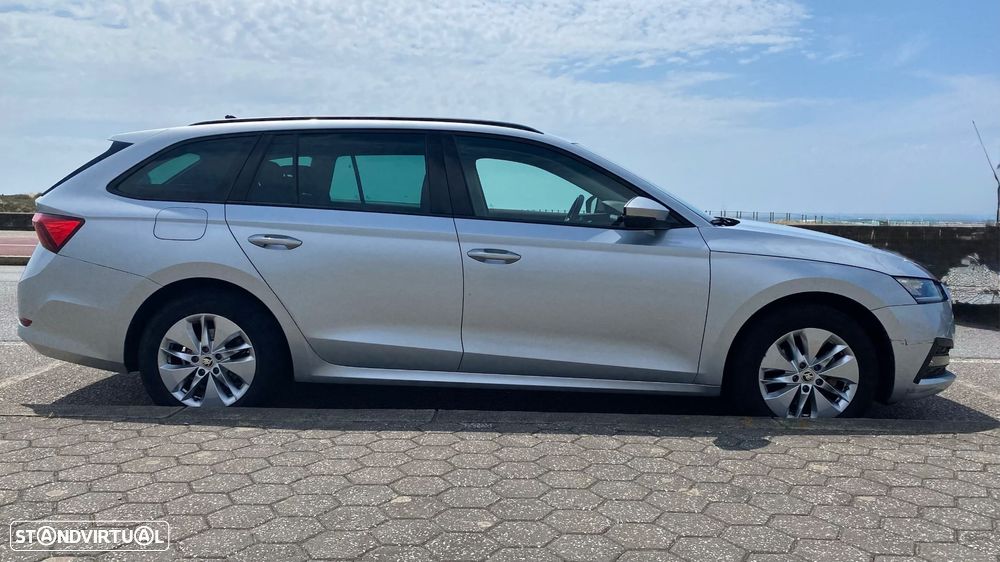 Skoda Octavia Break 2.0 TDI Ambition DSG - 2