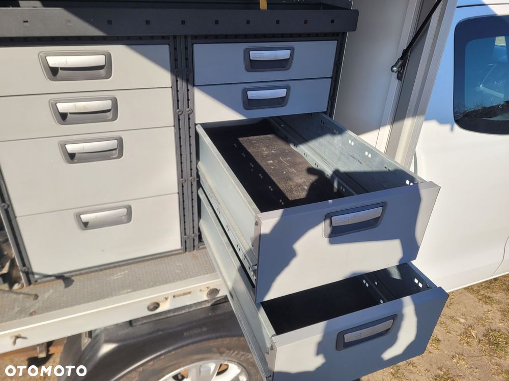 Ford Ranger XLT - 26