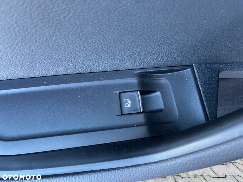 Skoda Superb 2.0 TDI SCR L&K DSG - 13