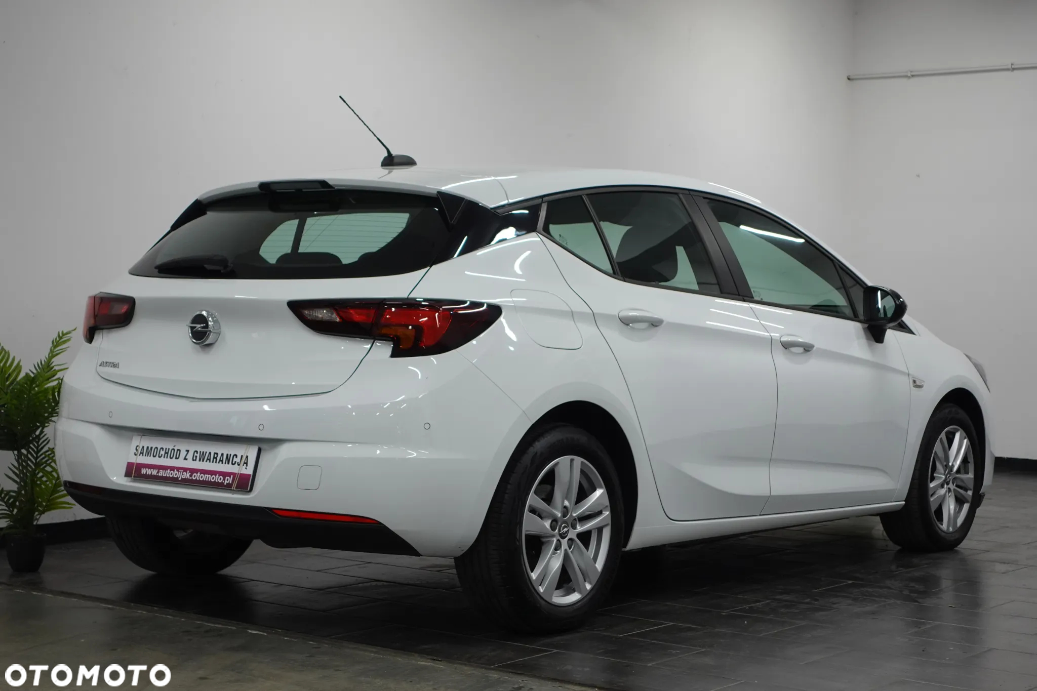Opel Astra 1.5 D Start/Stop Elegance - 9