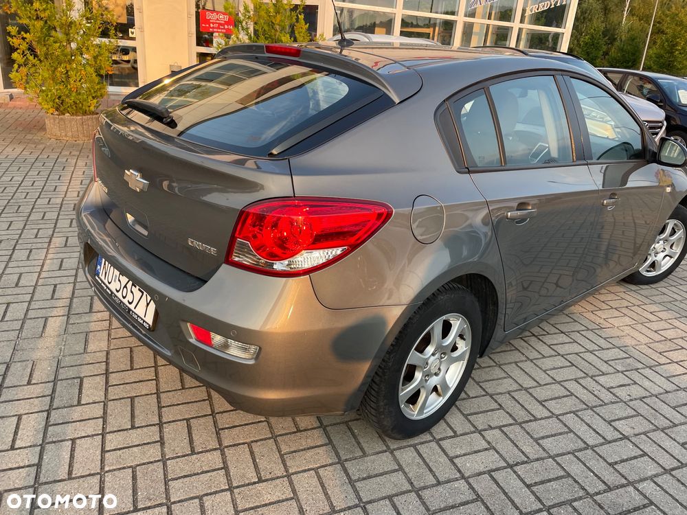 Chevrolet Cruze - 2