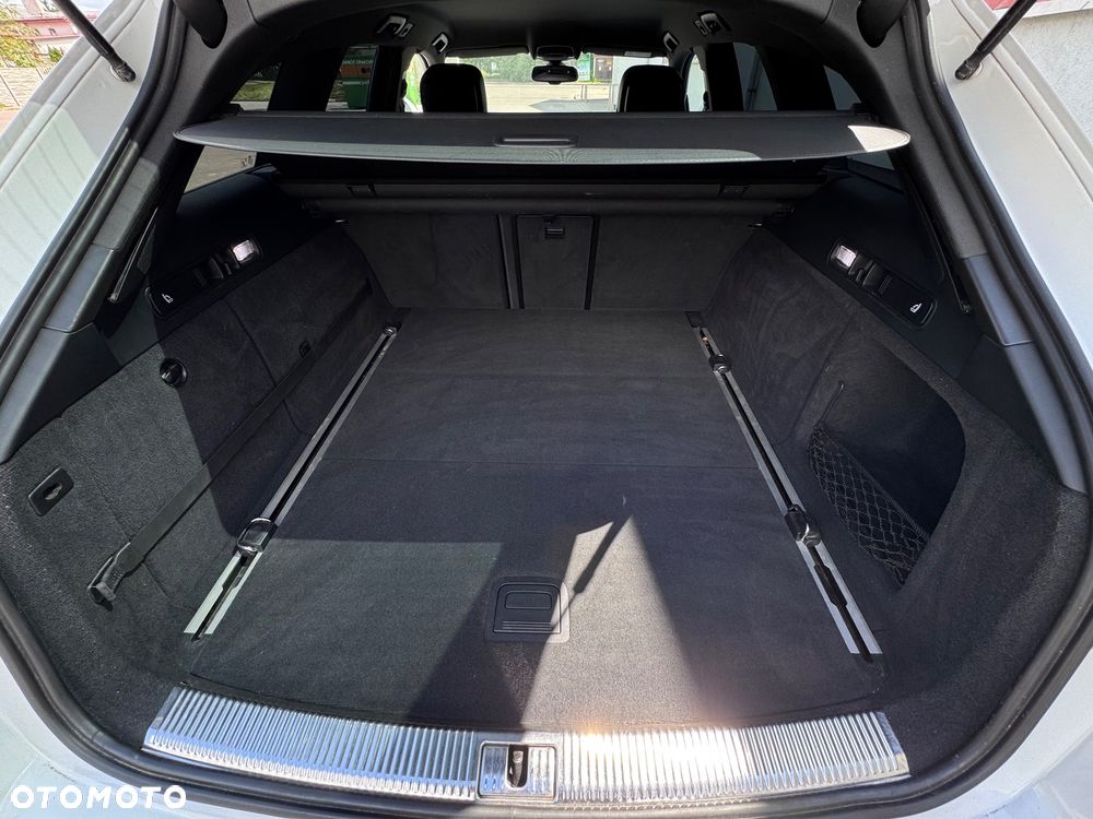 Audi A6 Avant 2.0 TDI Ultra S tronic - 16
