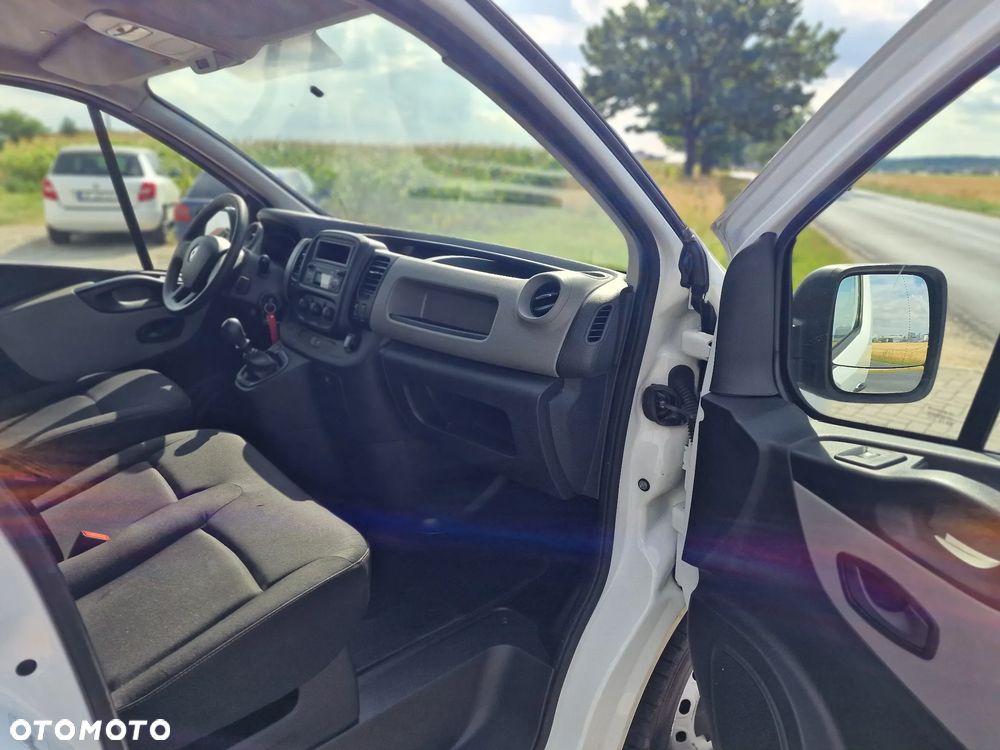 Renault Trafic - 19
