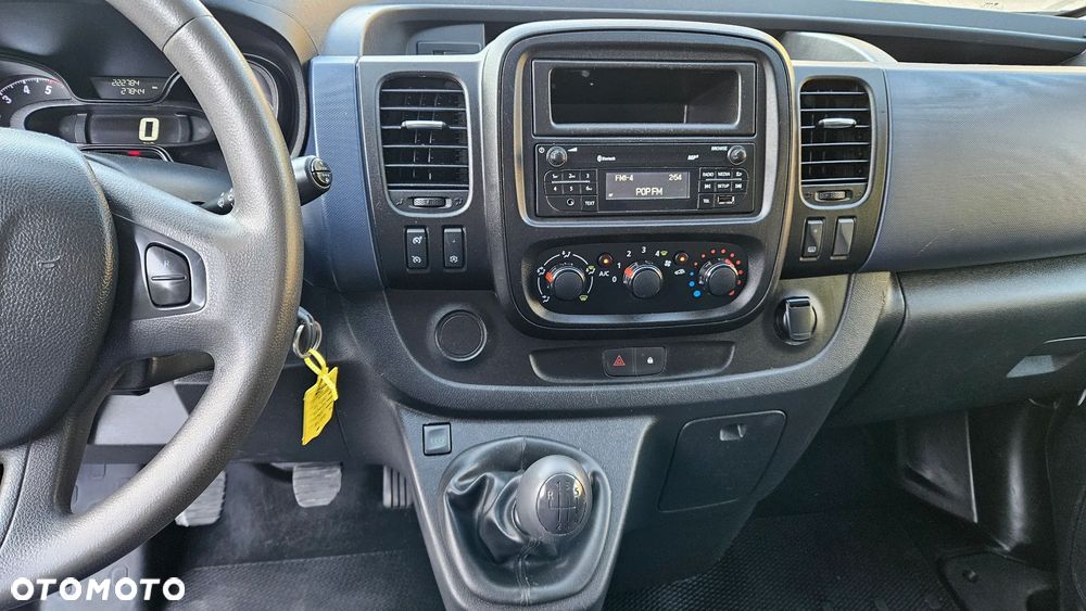 Opel Vivaro 1,6 CDTI 120KM L2 Długi 2018 Rok Klima Webasto Tempomat Hak Parktronik - 18