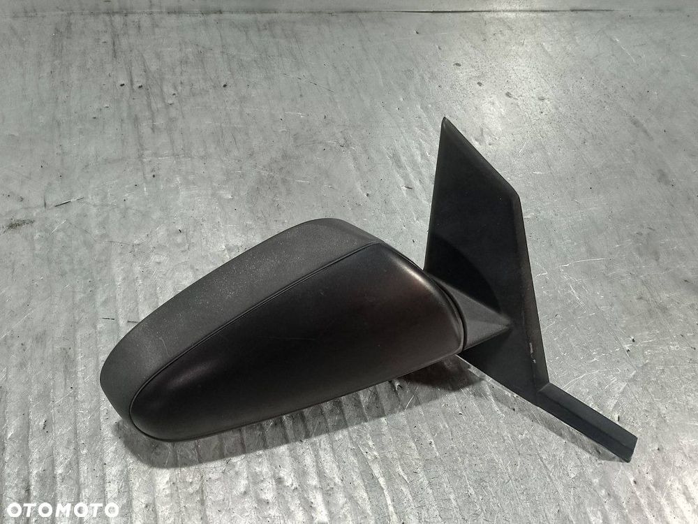 LUSTERKO PRAWE MITSUBISHI COLT VI - 4