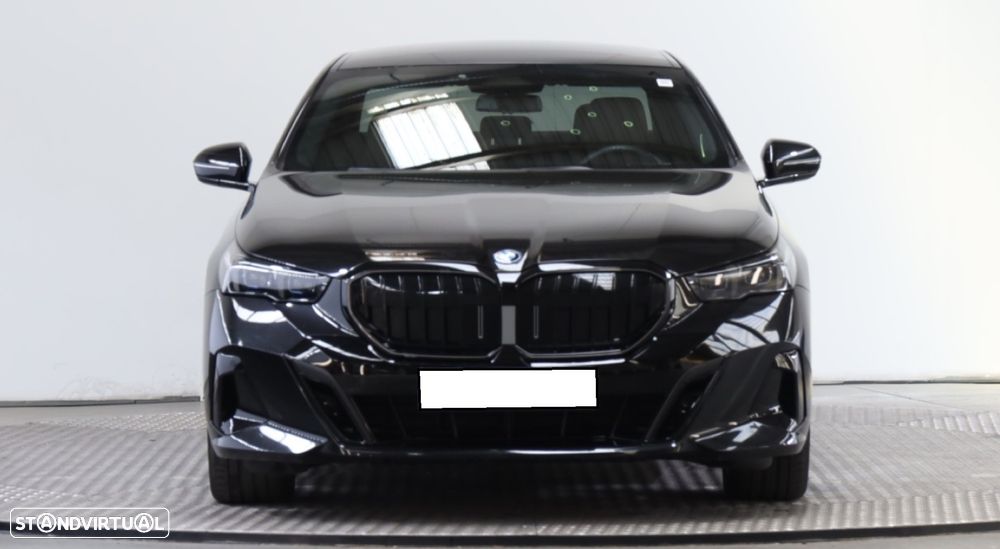 BMW 530 e Pack Desportivo M - 6