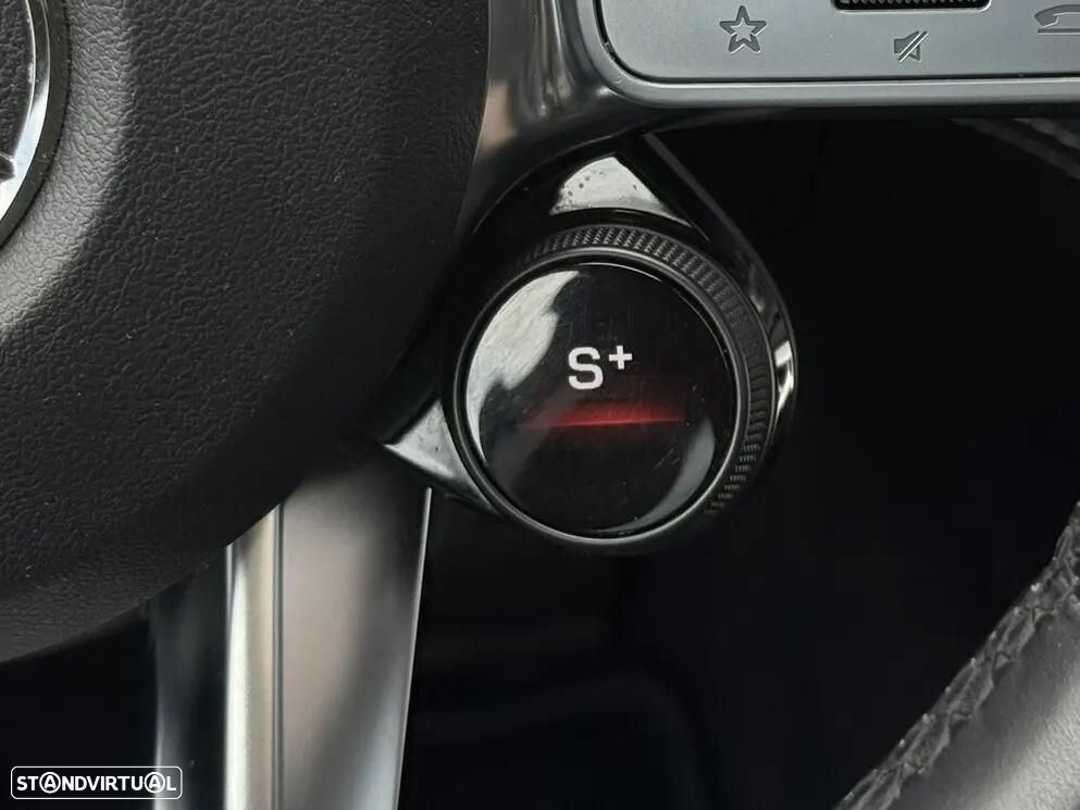 Mercedes-Benz AMG GT 4 portas 43 4Matic+ - 52