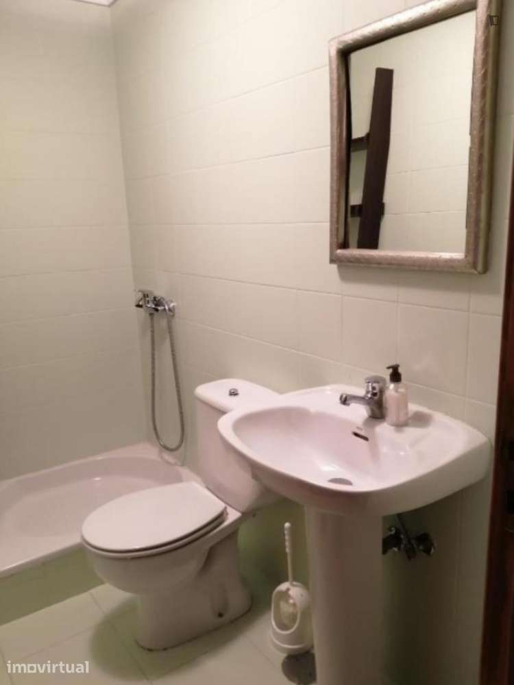 Apartamento com 2 quartos - localizado em Canidelo Porto - Grande imagem: 4/16