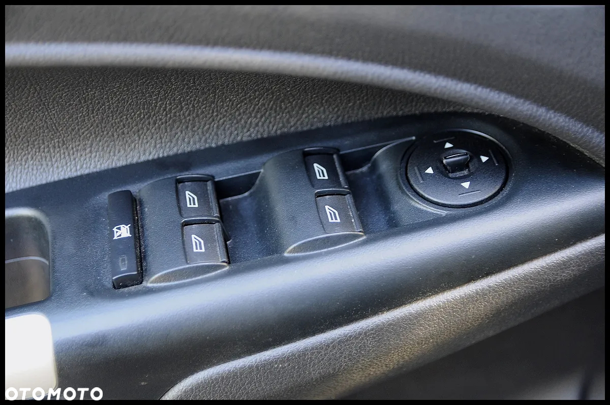 Ford Transit Connect - 26