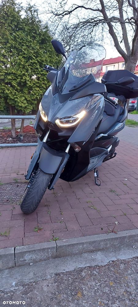 Yamaha X-max - 1