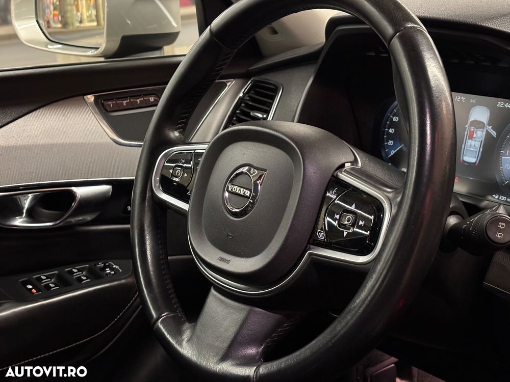 Volvo XC 90 D5 AWD Geartronic Inscription - 9