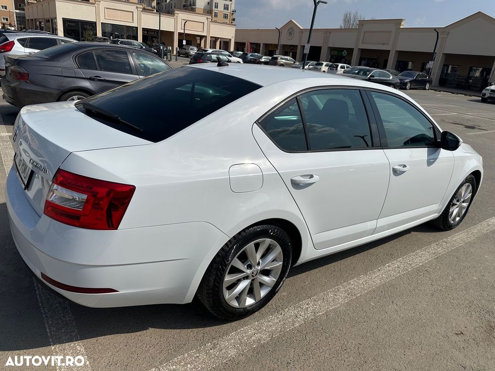 Skoda Octavia 1.6 TDI DSG Ambition - 7