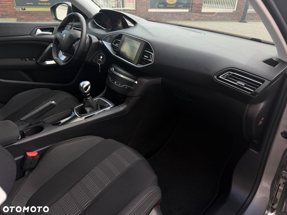 Peugeot 308 1.6 HDi Premium - 20