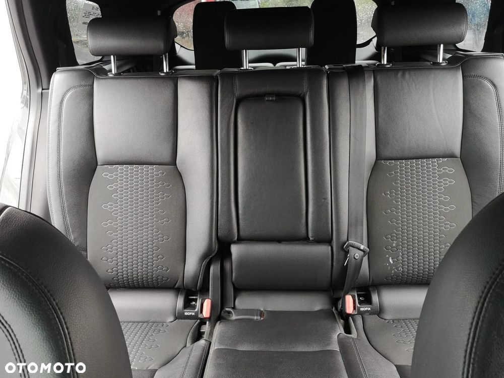 Land Rover Discovery Sport TD4 HSE Luxury - 22