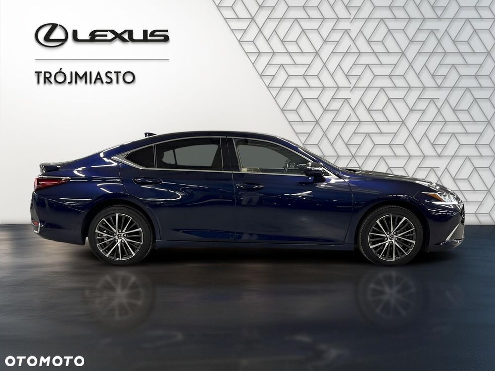 Lexus ES 300h Business Edition - 7
