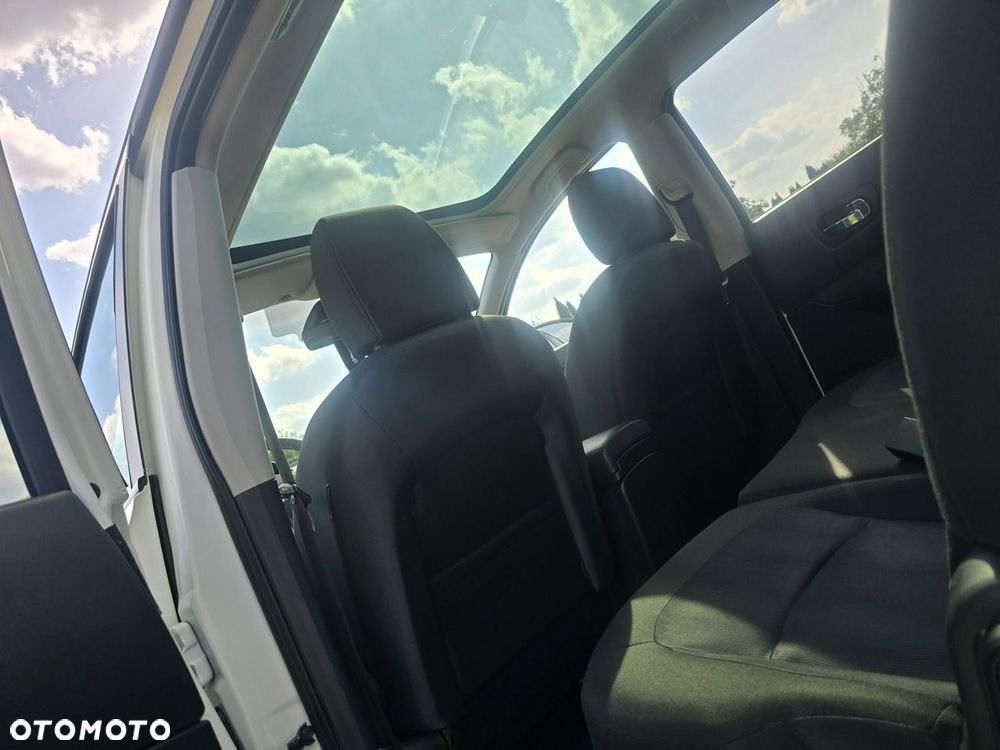 Nissan Qashqai+2 - 20