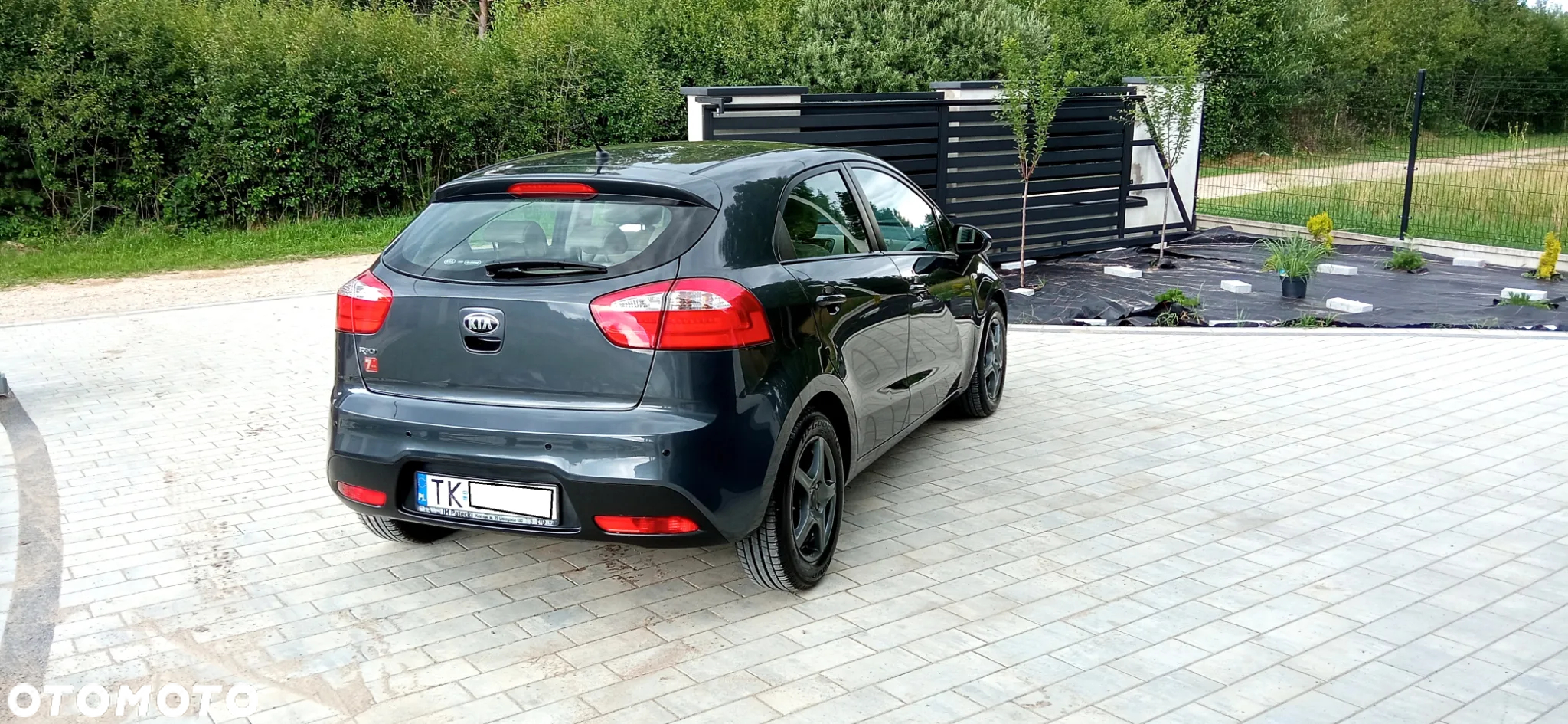 Kia Rio - 14